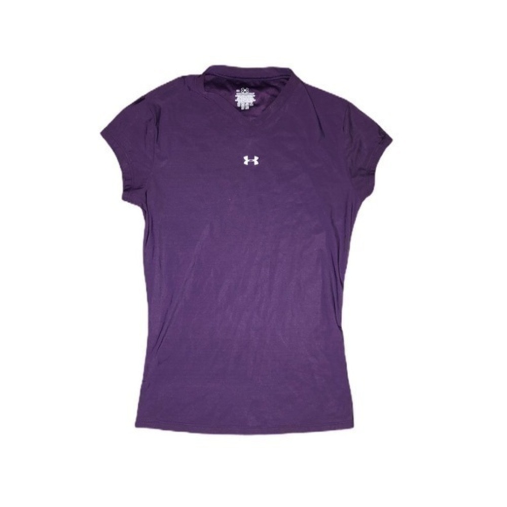 Under Armour size medium activewear runs small